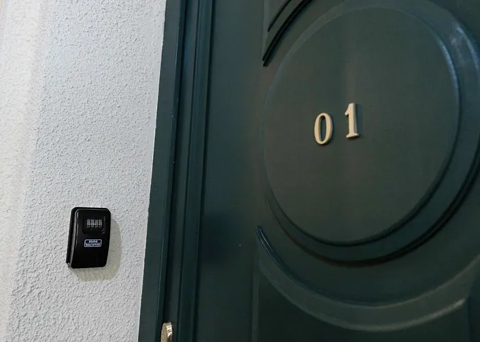 Ozone One Apartament *