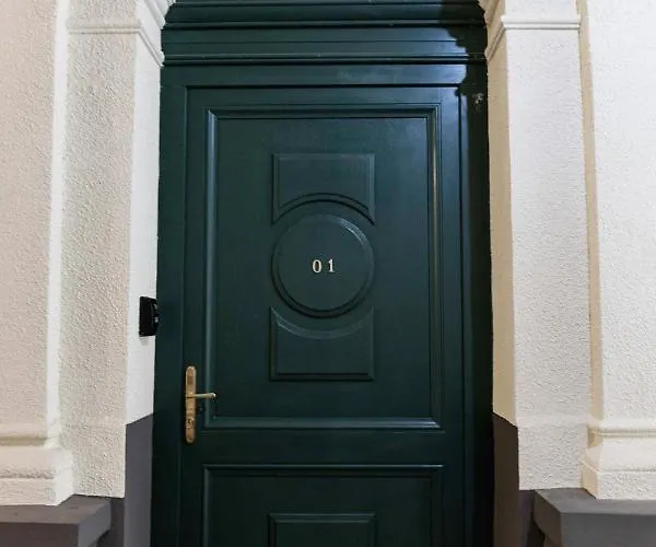 Ozone One Apartmán